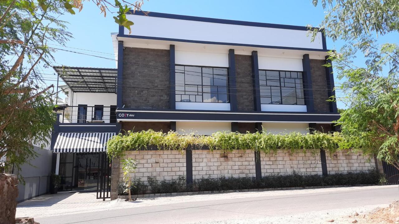 Cozy Stay Kupang Купанґ Екстер'єр фото