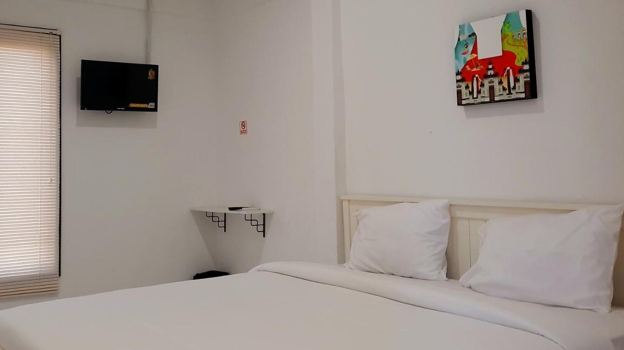 Cozy Stay Kupang Купанґ Екстер'єр фото